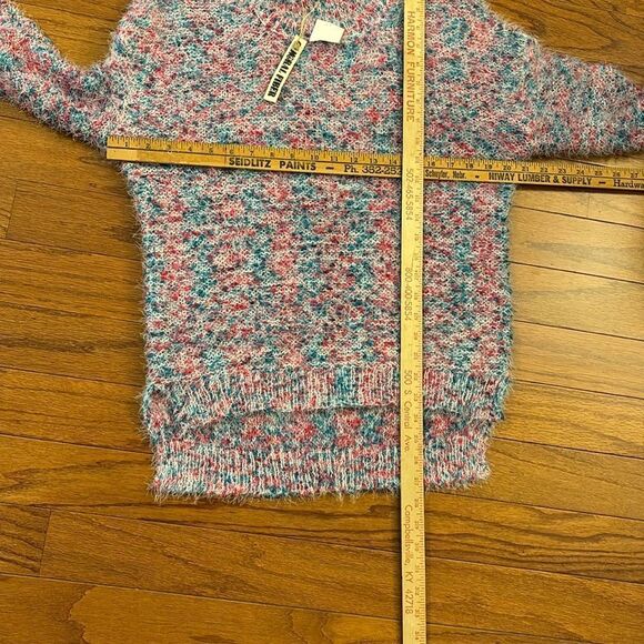 Moral Fiber Pink and Blue Crew Neck Sweater very stretchy - Picture 6 of 6